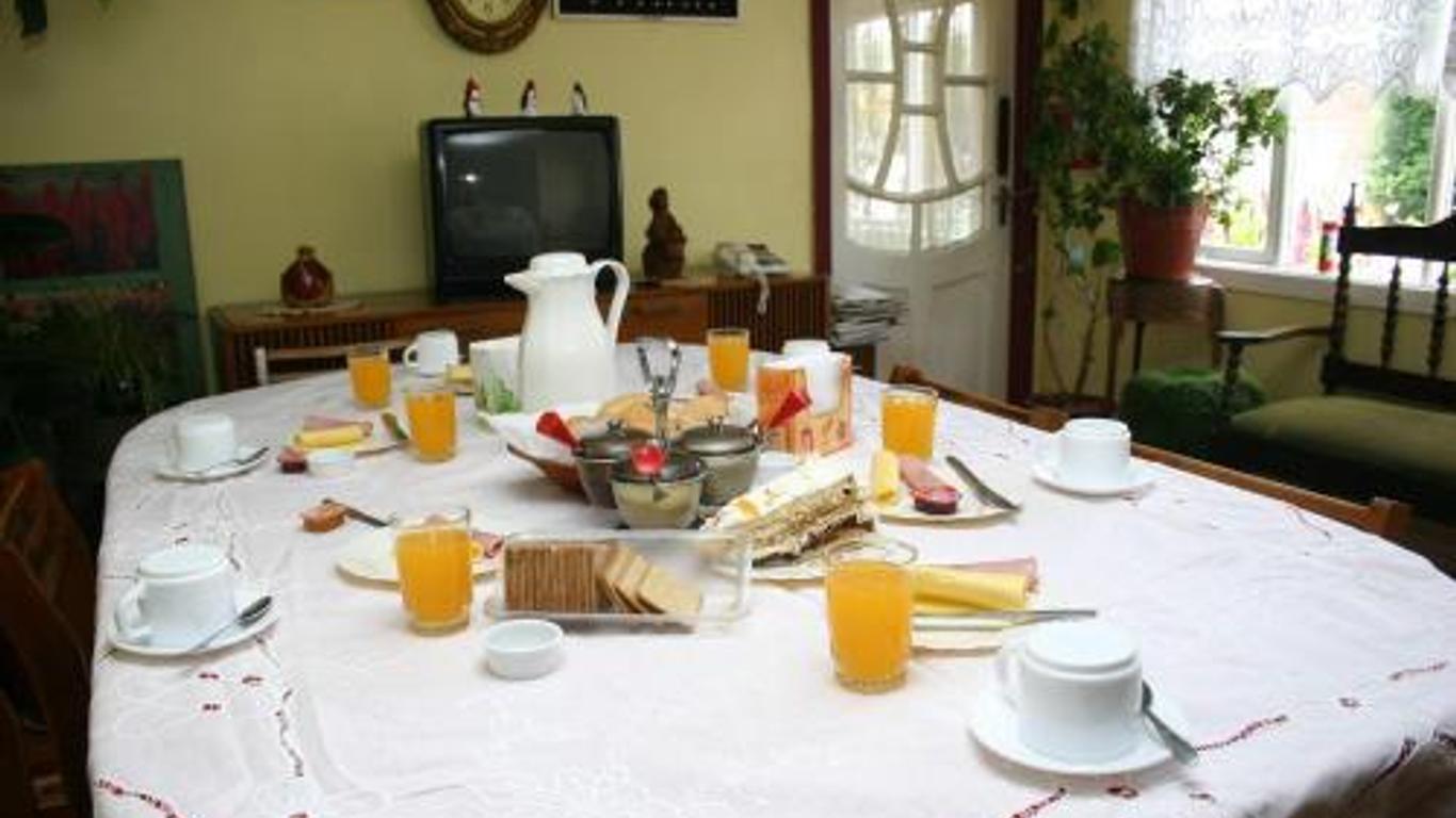 Hostal Residencial Bulnes